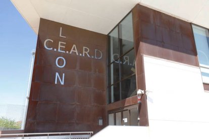 Fachada del CEARD de León. MARCIANO PÉREZ