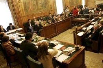 El Pleno centró gran parte de su debate en la pérdida de fondos europeos y sus consecuencias