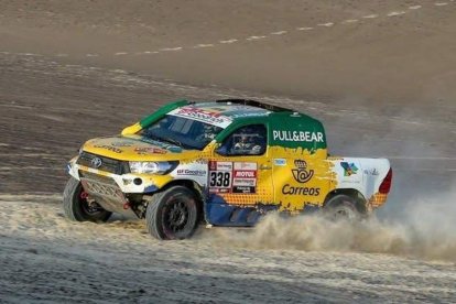 Jesús Calleja durante una de las etapas del Dakar 2019. CALLEJA.COM