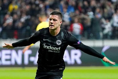 Luka Jovic fue una de las grandes revelaciones de la Bundesliga. RONALD WITTEK