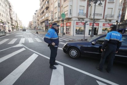 La mujer fue identificada por la Policía Local. RAMIRO