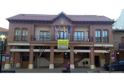 Imagen del Ayuntamiento de Santa María del Páramo. MEDINA