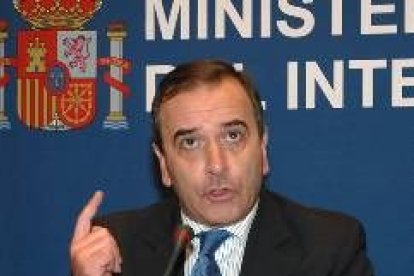 El ministro del Interior José Antonio Alonso durante la rueda de prensa del pasado viernes en Madrid