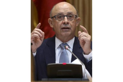 El ministro de Hacienda, Cristóbal Montoro. CHEMA MOYA