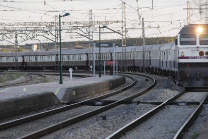 Al Andalus, uno de los últimos trenes históricos y turísticos que circuló por León. ARCHIVO