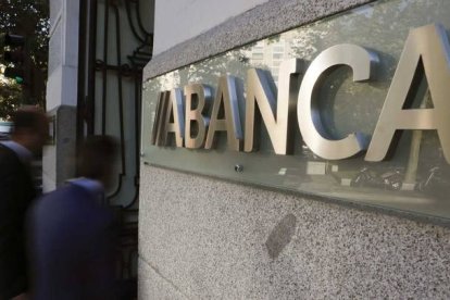 Entrada de una sede de Abanca. DL