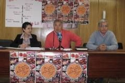 Ana Astorga, Ramiro Arredondas y José Luis de Vega presentaron la jornada