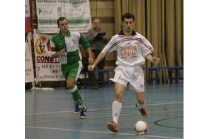 Luis culminó la remontada del equipo leonés con el sexto gol del partido