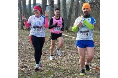 El Cross de Reyes de Boñar contó con una destacada participación en la línea de salida. Y muchos ‘gallos’ optando al triunfo final. DL