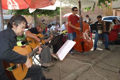 Uno de los conciertos del Villamajazz 2017 en plena calle. MEDINA