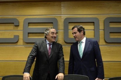 Los presidentes de CEOE, Juan Rosell, y de de Cepyme, Antonio Garamendi, en junio del 2018.