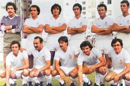 Millán, Herrero, Rivo, Calleja, Recarte y Gerardo. Celso, Antonio, Nines, López y Primi. DL