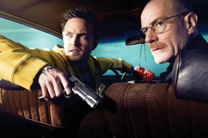 Aaron Paul y Bryan Cranston, en una escena de la serie Breaking bad.