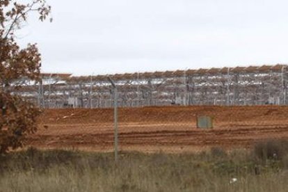 Un huerto solar cercano a la capital leonesa.