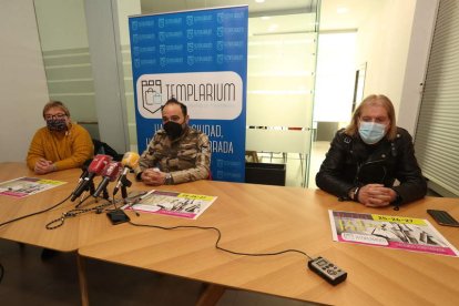 De izquierda a derecha, María del Carmen Gancedo, Felipe Álvarez y Raimundo Martín, ayer. DE LA MATA