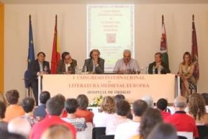 Martínez Reñones, Javier Chamorro, Rogelio Blanco, Miguel Cordón, Balcells y Cristina Simón