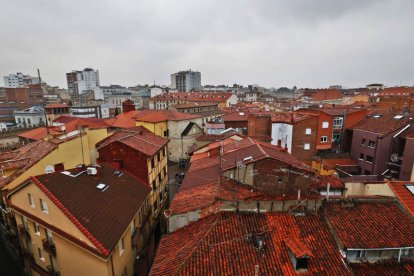 El parque de viviendas en León supera las 20.000 edificaciones. RAMIRO