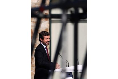 Pablo Casado, presidente del PP, este viernes en su visita a Galicia. CABALAR