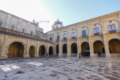 Restauración del claustro procesional de la Basílica de San Isidoro de León