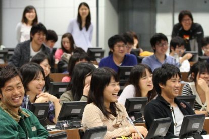 Estudiantes en un aula de la Univesidad de Juntendo, en Tokio.