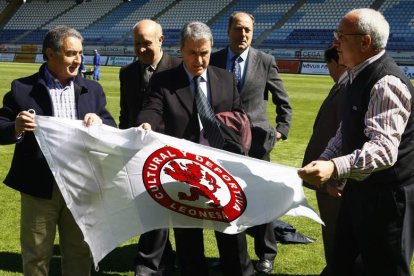 Marianín, derecha, junto a Piñán, Villafañe, Félix y Ovalle