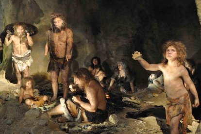 Recreación de un grupo de humanos neandertales. DL