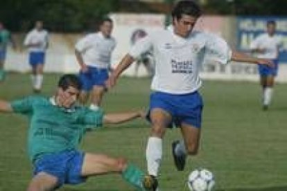 Los dirigidos por José Díez hicieron valer su mayor efectividad frente a la escuadra maragata