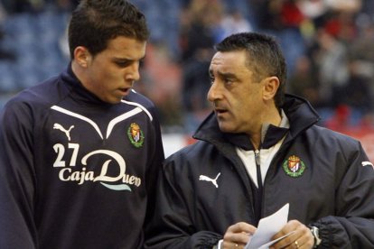 Jorge, a la derecha, ejerce como integrante del cuerpo técnico del Real Valladolid tras colgar las botas como futbolista.