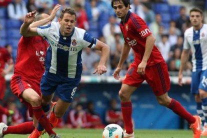 Stuani cae tras la entrada de un jugador navarro en el Power8.