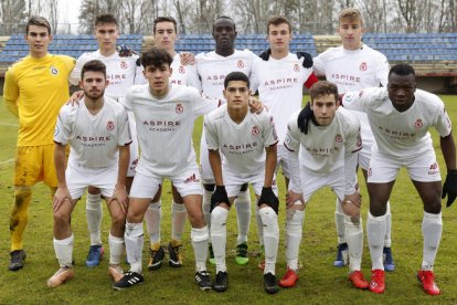 Formación de la Cultural que lidera en solitario el grupo 3 de la Liga Nacional Juvenil.