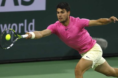 Alcaraz disputará hoy las semifinales de Indian Wells. MABANGLO