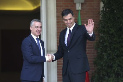 Reunión entre Pedro Sánchez e Iñigo Urkullu en La Moncloa.