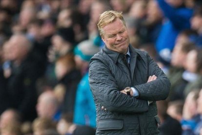 Koeman, en el partido entre el Everton y el Arsenal en Goodison Park.