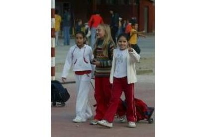 Escolares del colegio Virgen de la Quinta Angustia, en Cacabelos