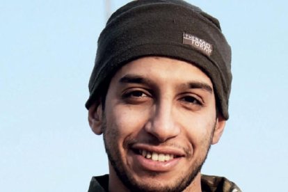 Abdelhamid Abaaoud, en una imagen sin fecha difundida por el EI.