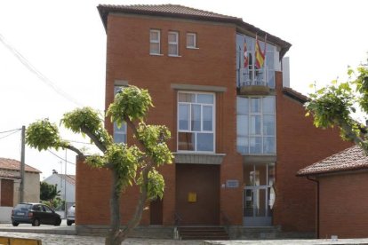 Ayuntamiento de Chozas de Abajo.
