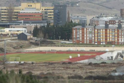 Campos de fútbol de la zona del campus de Ponferrada.