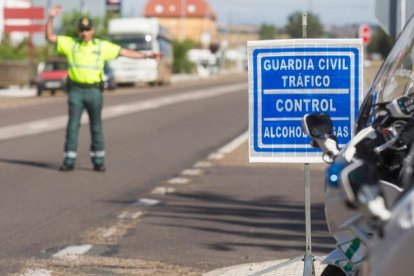 El consumo de drogas y alcohol está detrás de muchos accidentes. FERNANDO OTERO