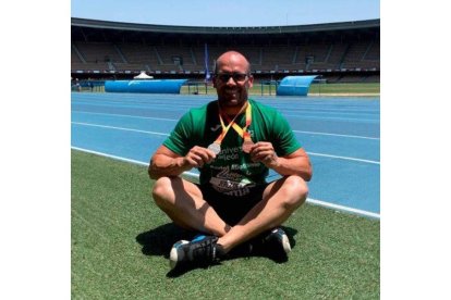 Rubén Fernández ganó la plata y el bronce en Jerez de la Frontera. DL