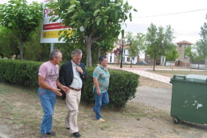 El alcalde explicó al subdelegado en qué consisten las obras.