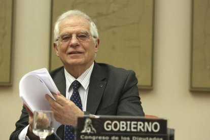 El ministro de Exteriores, Josep Borrell, compareciendo en la Comisión de Exteriores del Congreso de los Diputados