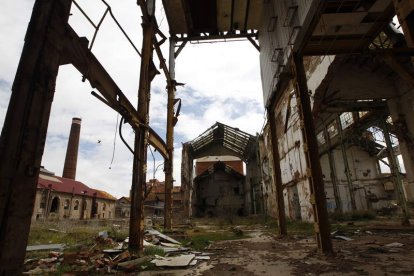 Las ruinas de la azucarera de Veguellina de Órbigo, operativa entre 1898 y 1998, iban a ser demolidas para crear una nueva zona residencial e industrial.