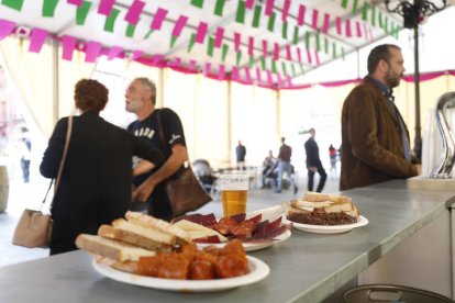 Feria de la morcilla en la Plaza Mayor. F. Otero Perandones.