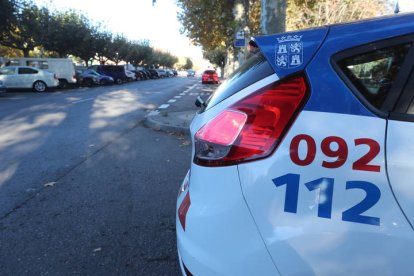 Un vehículo de la Policía Local de León. RAMIRO