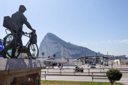 Gibraltar visto desde La Linea de la Concepción. A. CARRASCO RAGEL