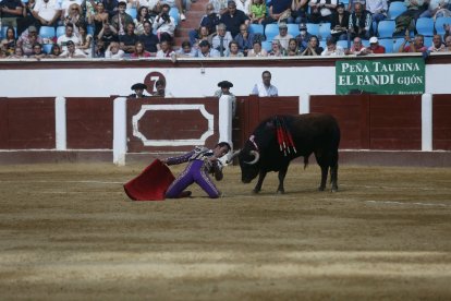 El Fandi, en uno de los desplantes.FERNANDO OTERO