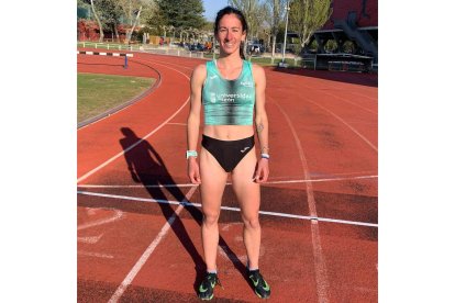 María Pía Fernández pertenece al Universidad de León Sprint. DL