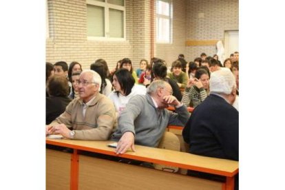 La clase de Dirección Comercial de la Facultad de Ciencias Económicas