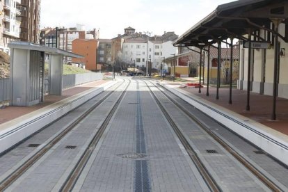 La obra de Feve, en la estación de Matallana.