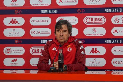 Eduardo Docampo en la rueda de prensa previa al partido frente al Talavera. MIGUEL F.B.